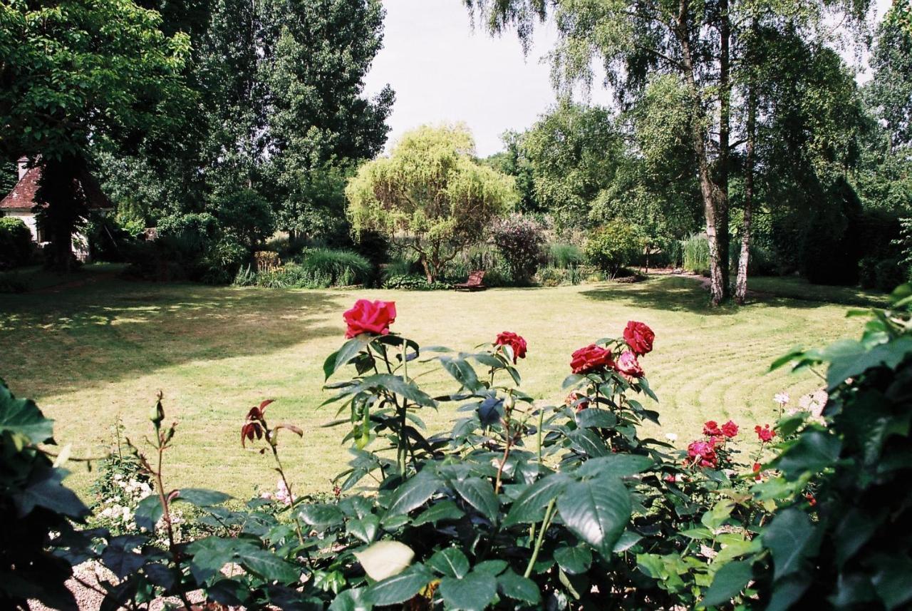 Le Pavillon De Vallet Bed and Breakfast Athée-sur-Cher Esterno foto
